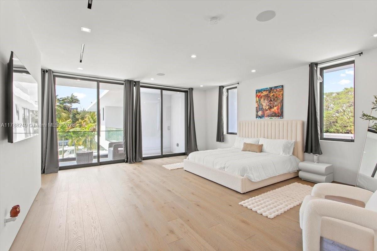 SHORECREST - Residential Lease