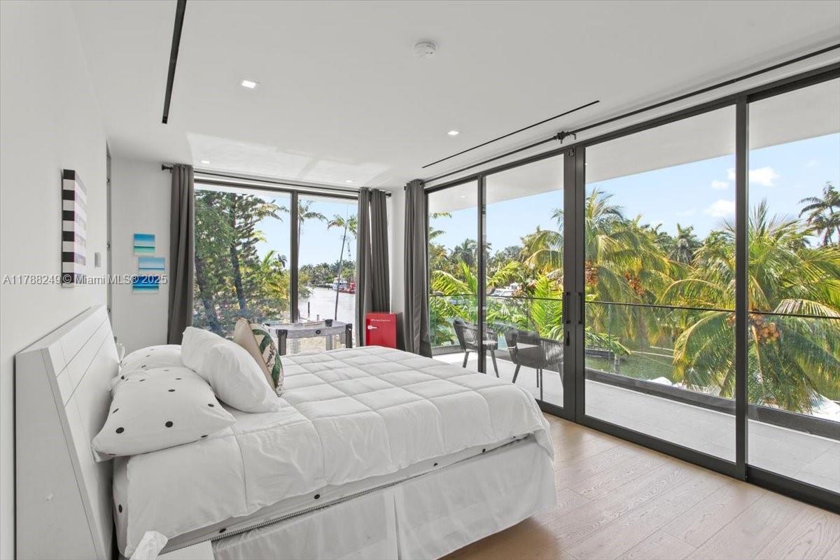 SHORECREST - Residential Lease