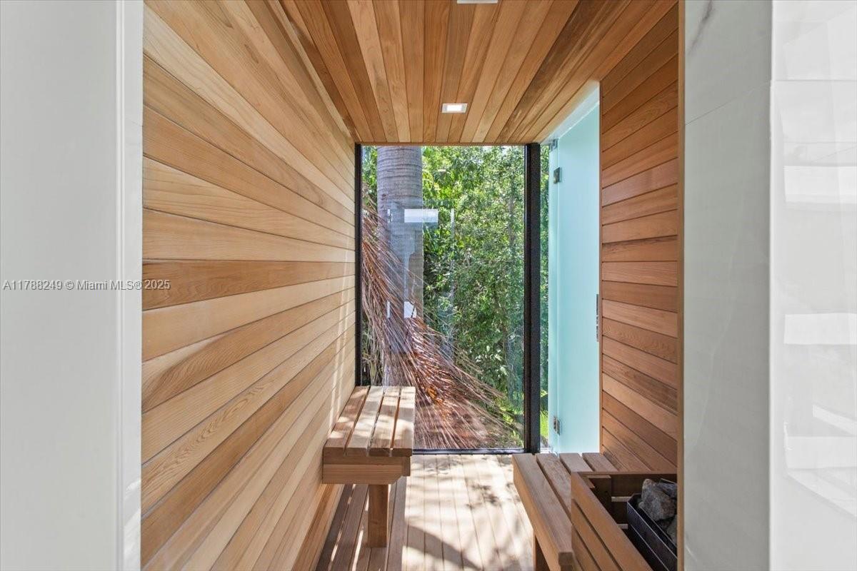 SHORECREST - Residential Lease