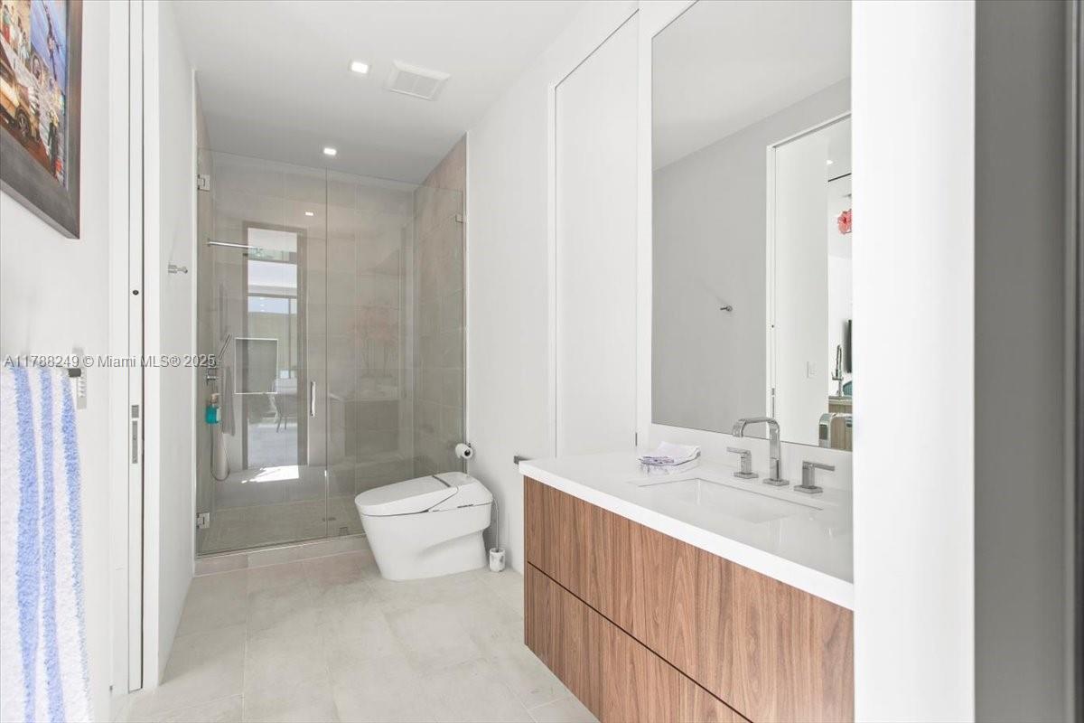 SHORECREST - Residential Lease