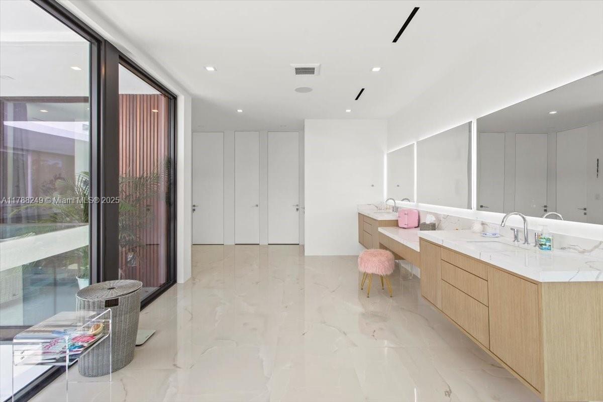 SHORECREST - Residential Lease