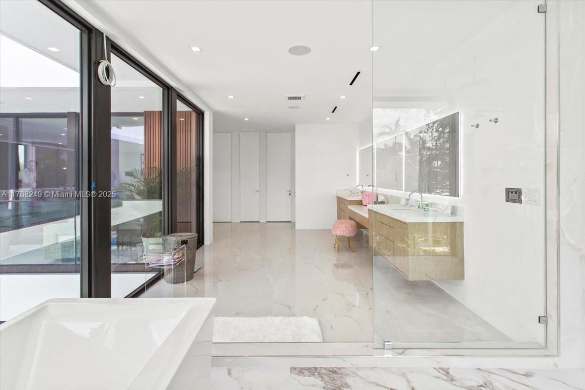 SHORECREST - Residential Lease