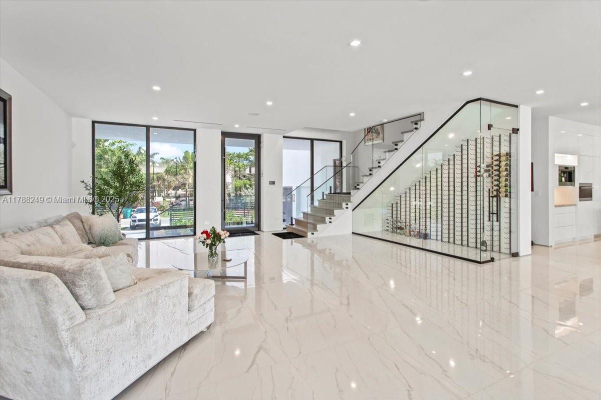 SHORECREST - Residential Lease