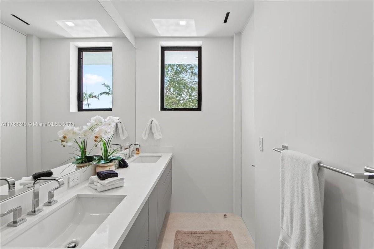 SHORECREST - Residential Lease