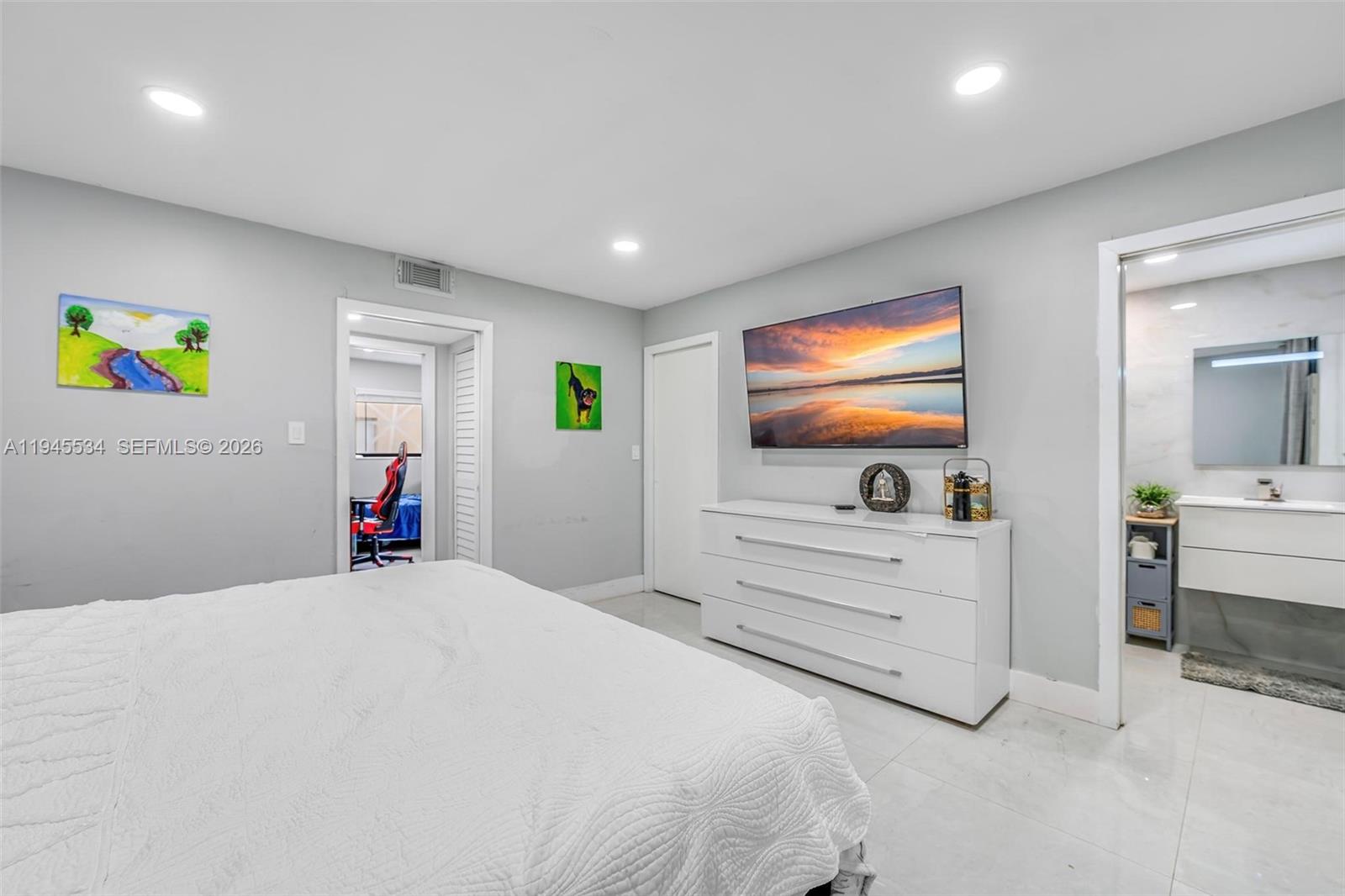 FOX CHASE CONDO #3 - Residential