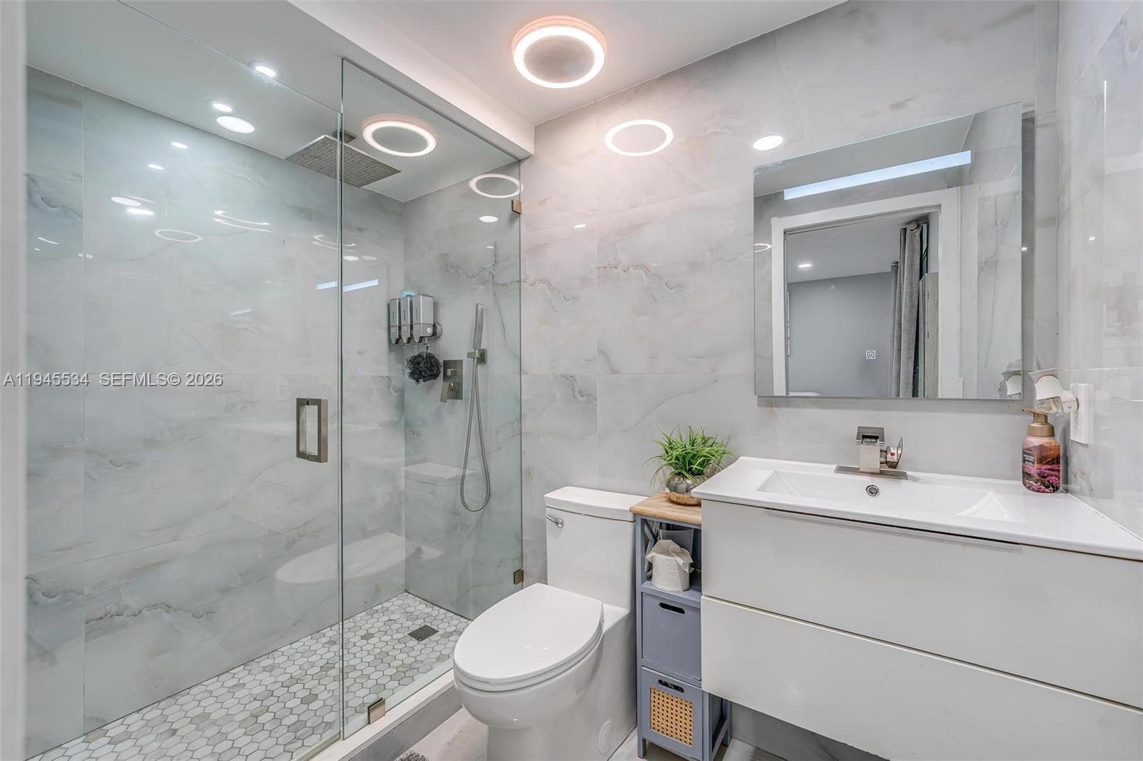 FOX CHASE CONDO #3 - Residential