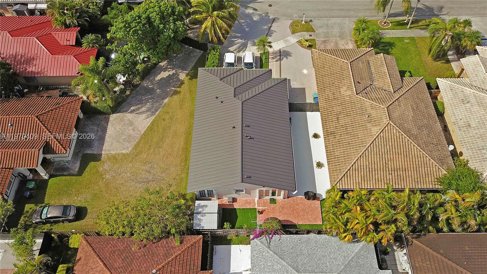 NATALIE HOMES - Residential