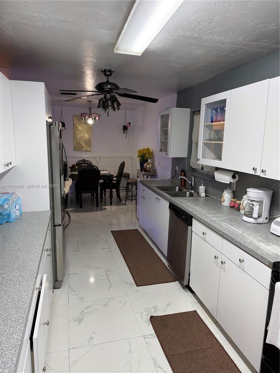 BOULEVARD HEIGHTS SEC 6 - Residential Lease