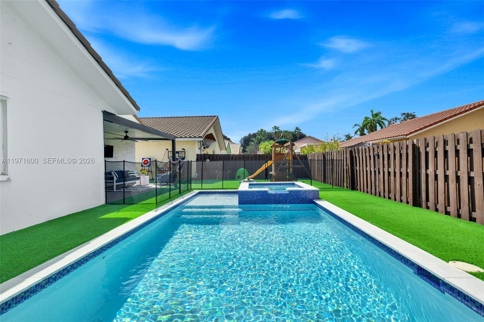 C-WEST LAKES OF THE MEADO - Residential