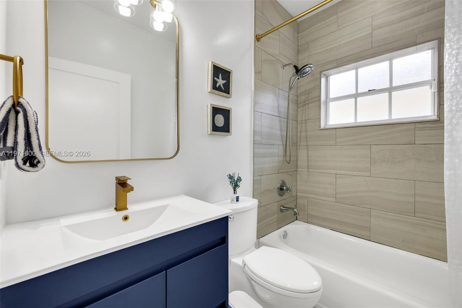 C-WEST LAKES OF THE MEADO - Residential