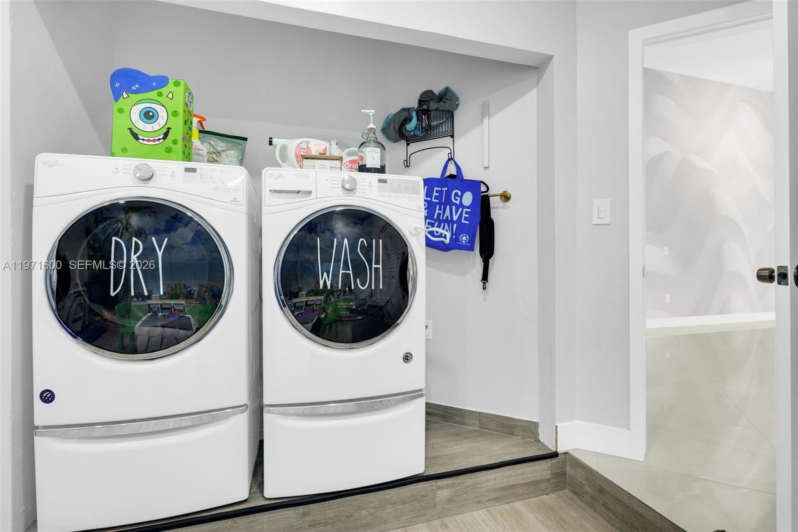 C-WEST LAKES OF THE MEADO - Residential