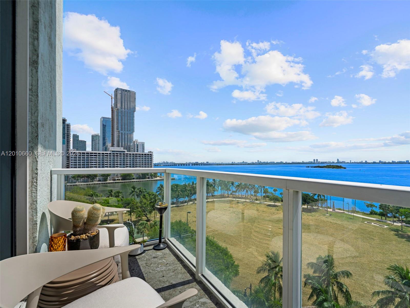 QUANTUM ON THE BAY CONDO - Residential