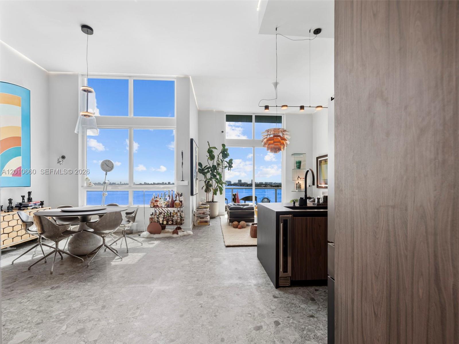QUANTUM ON THE BAY CONDO - Residential