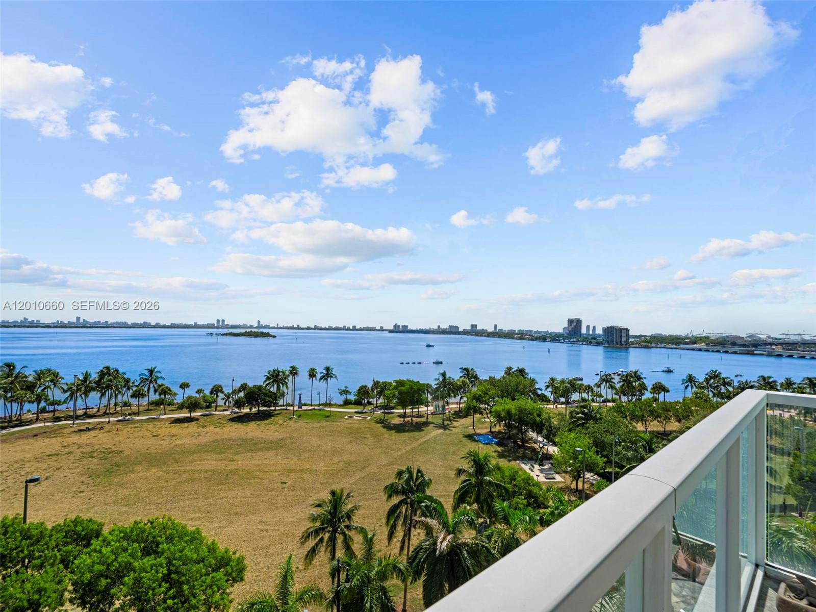 QUANTUM ON THE BAY CONDO - Residential