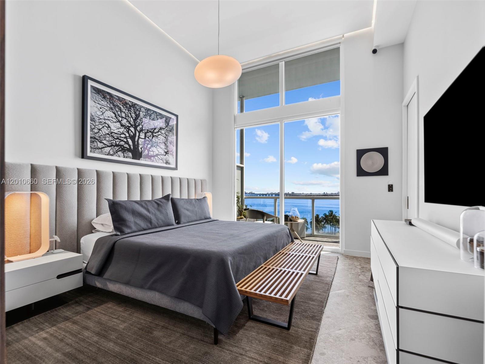 QUANTUM ON THE BAY CONDO - Residential