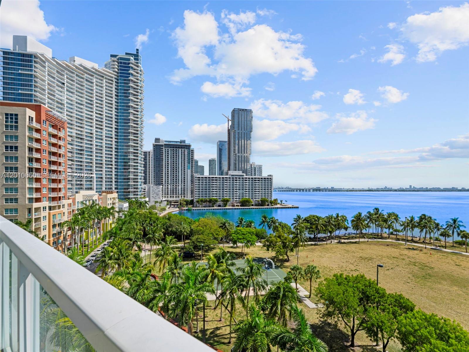 QUANTUM ON THE BAY CONDO - Residential