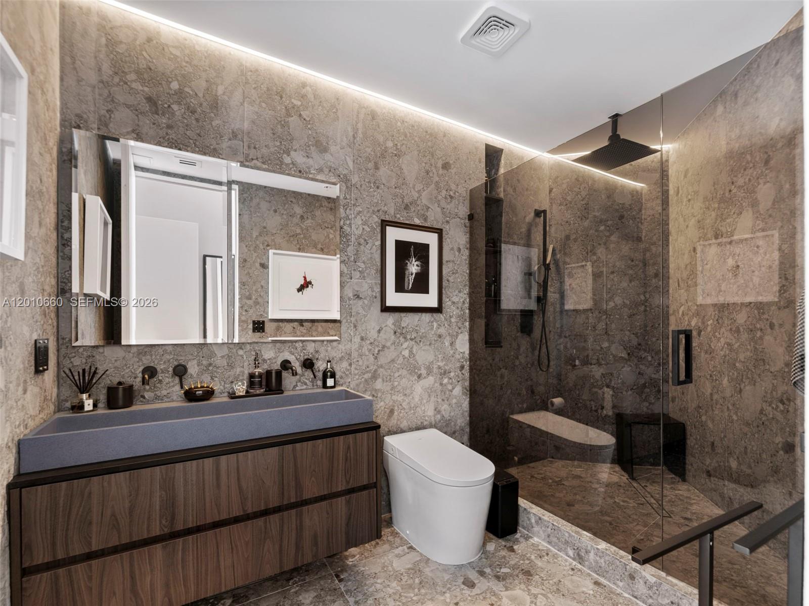 QUANTUM ON THE BAY CONDO - Residential