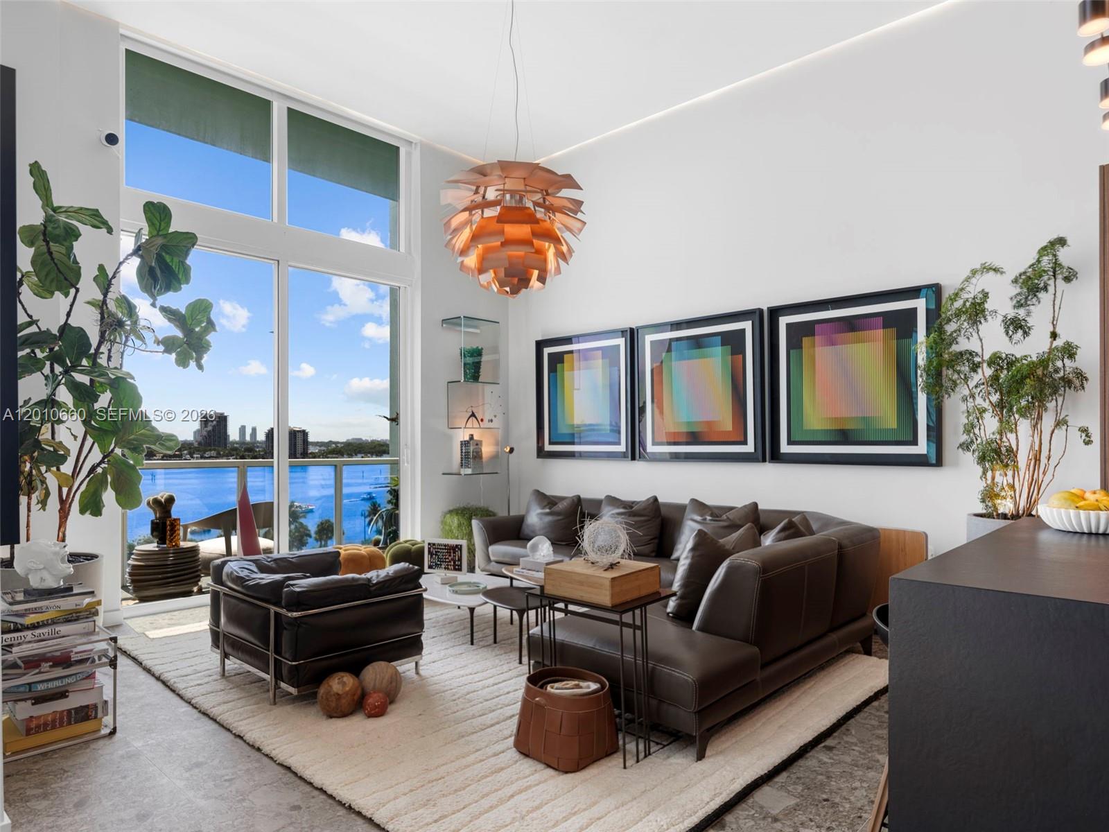 QUANTUM ON THE BAY CONDO - Residential