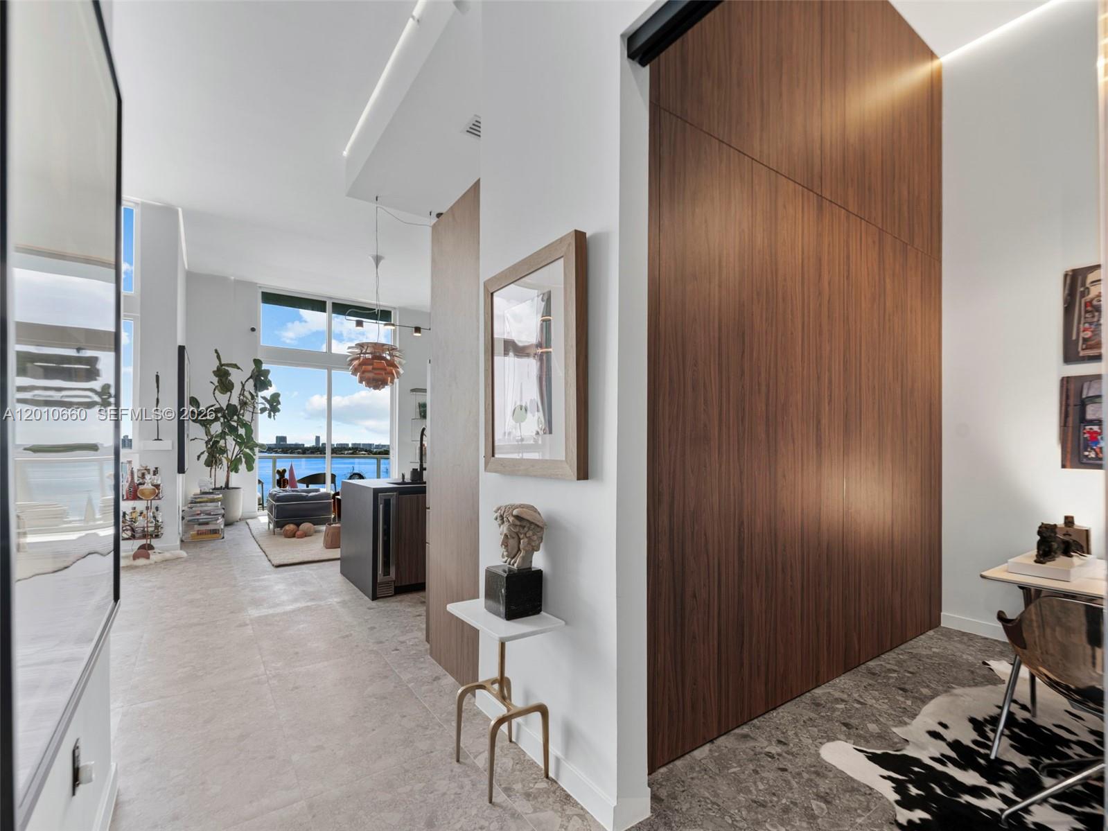 QUANTUM ON THE BAY CONDO - Residential