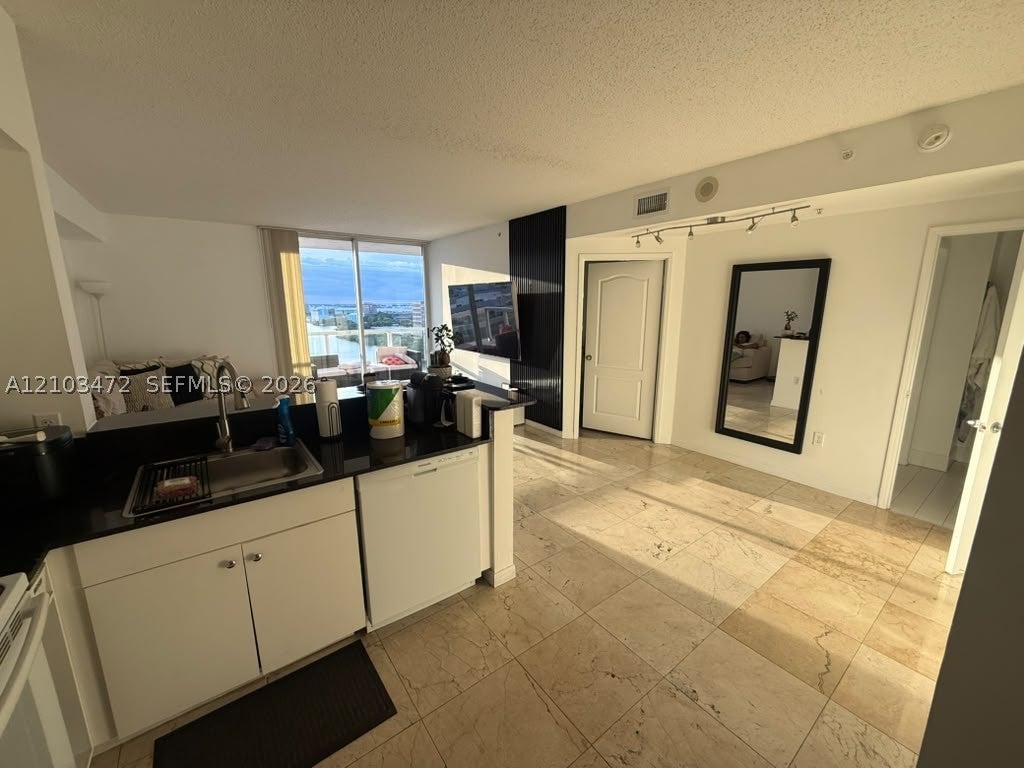 5085 NW 7th St PH3 (1603)