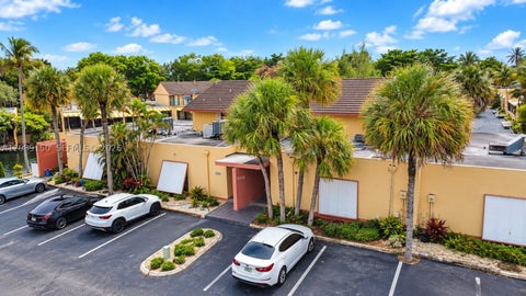 Photo of 15528 Braemar Ct, Miami Lakes, FL 33014 (MLS # A12089150)