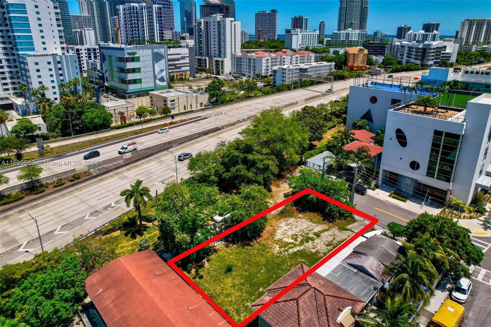 367 SW 11th St