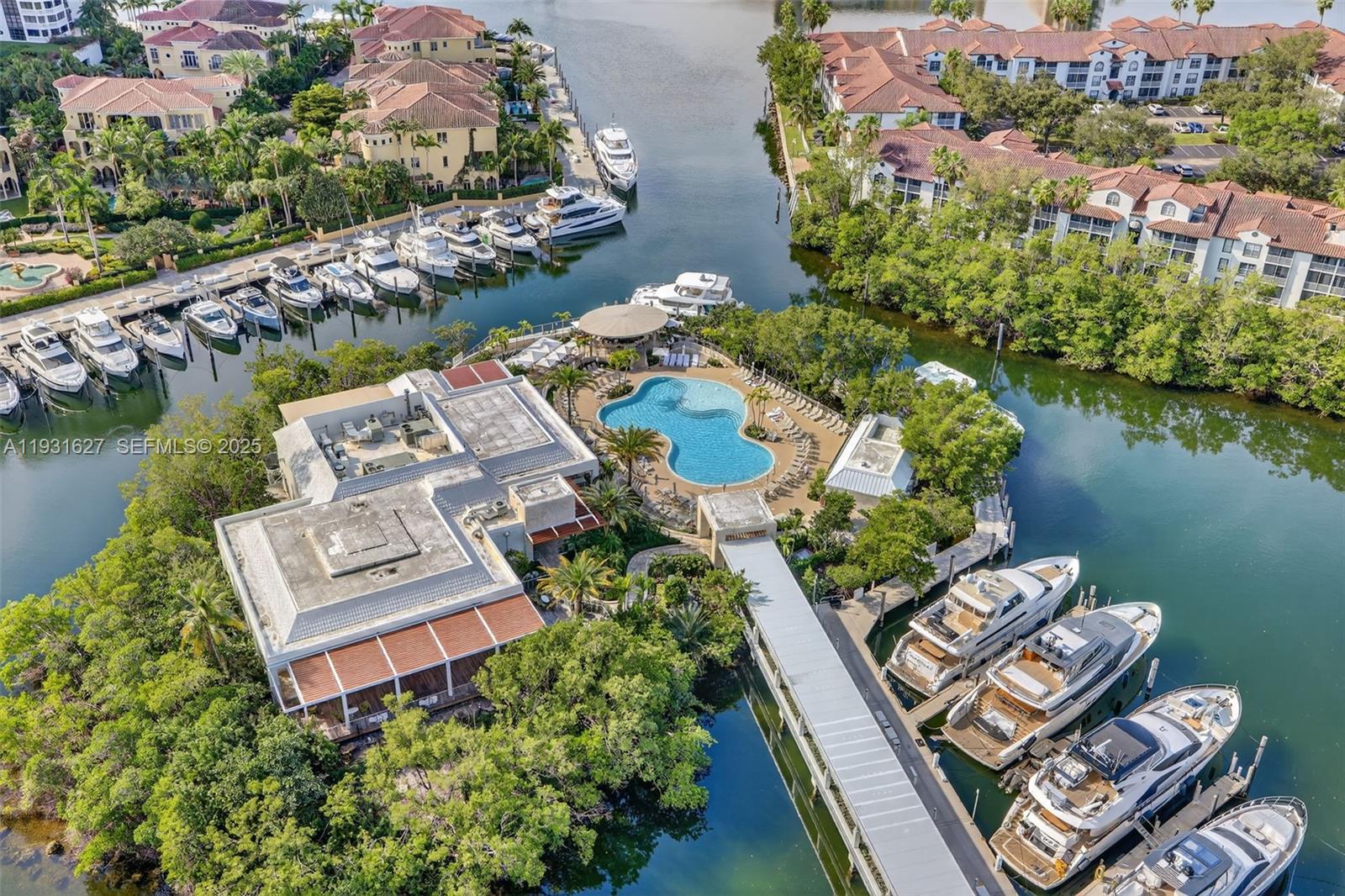 BELLINI AT WILLIAMS ISLAN - Residential