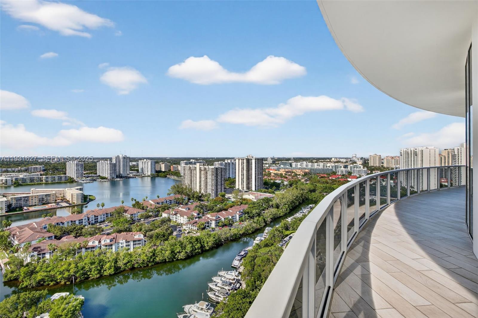 BELLINI AT WILLIAMS ISLAN - Residential