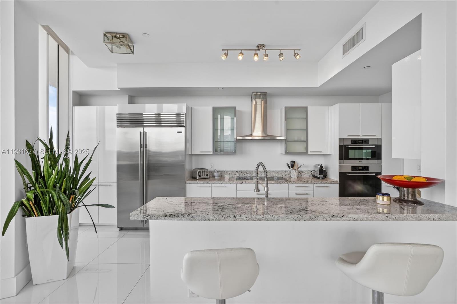 BELLINI AT WILLIAMS ISLAN - Residential