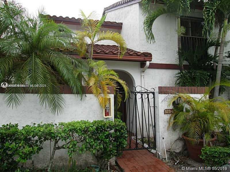 323 Ives Dairy Rd 06