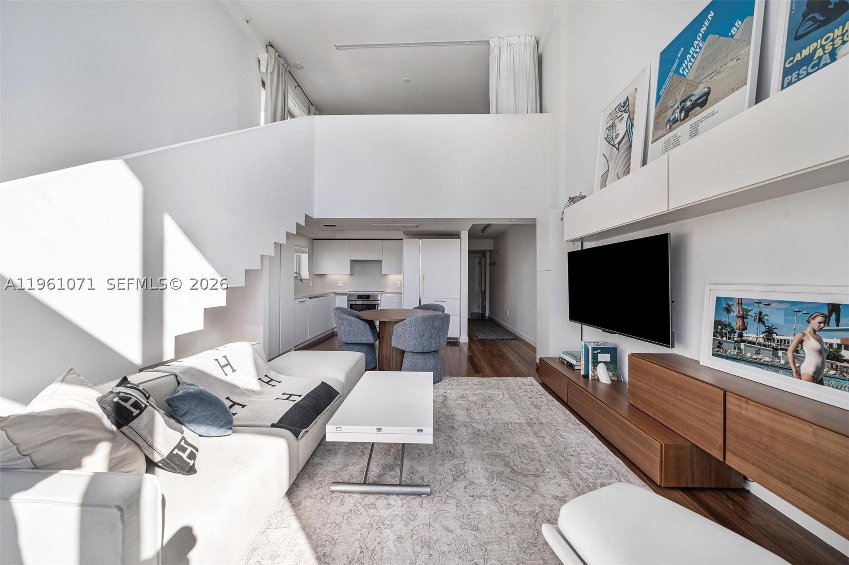 245 Michigan Ave LP-4