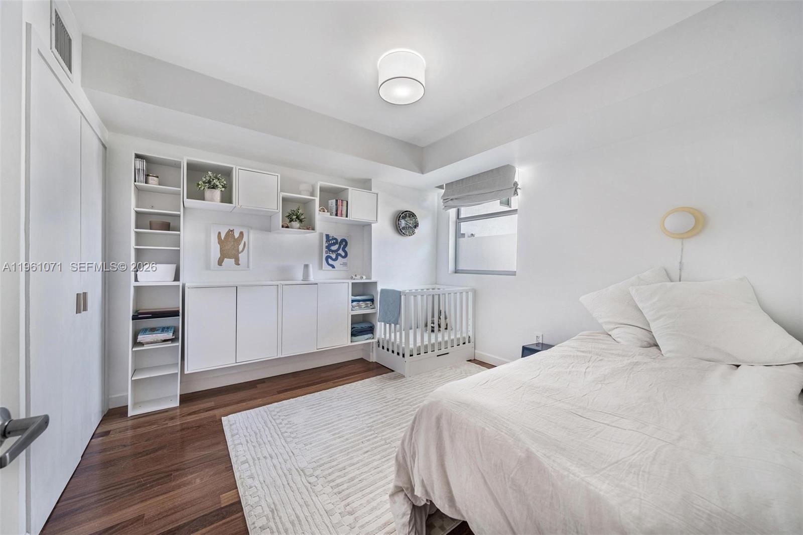 ABSOLUT CONDO - Residential