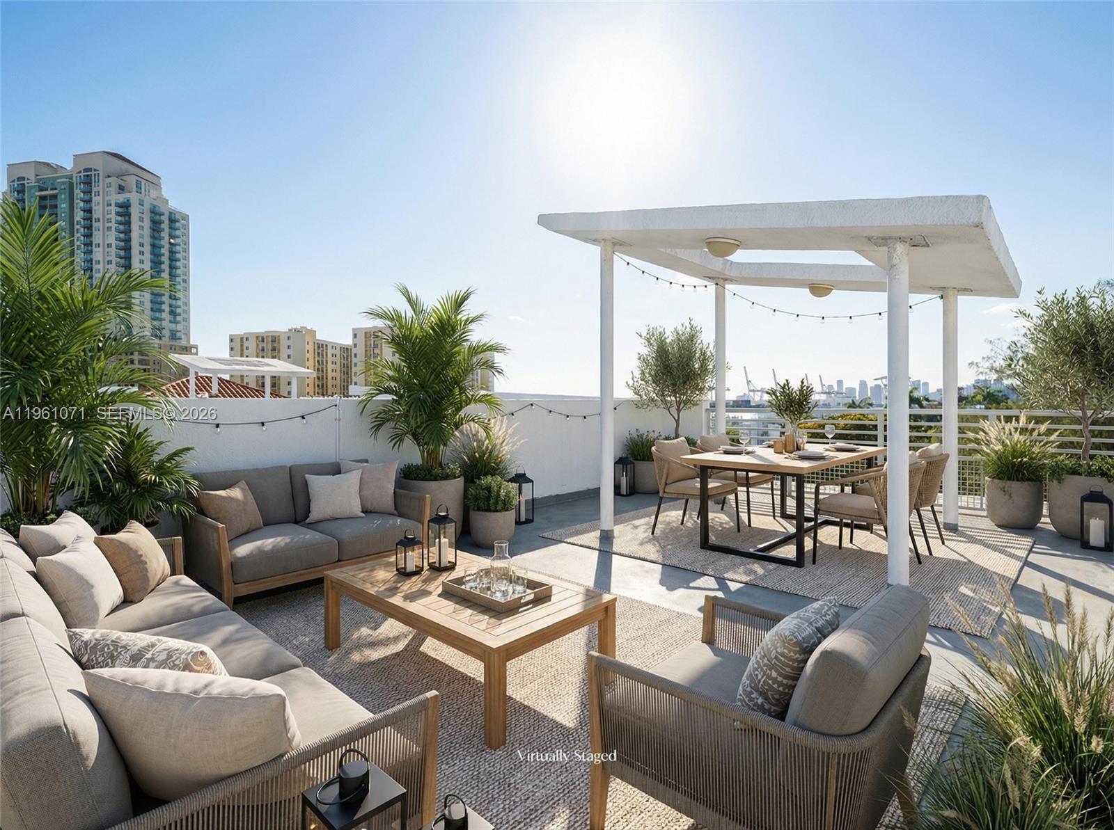 ABSOLUT CONDO - Residential