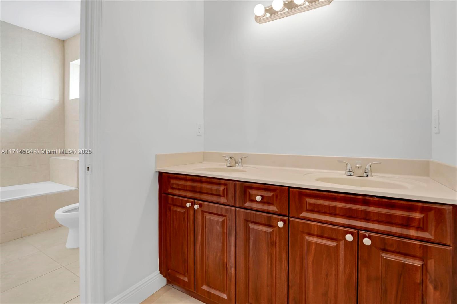 OAKLAWN SUB - Residential