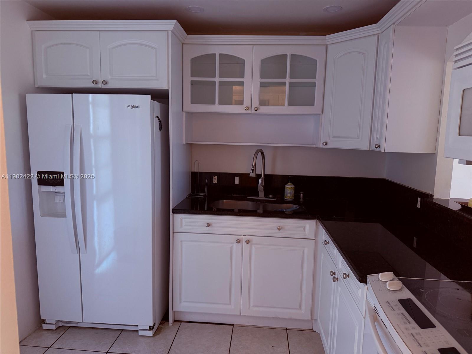 ENSENADA CONDO BLDG E-II - Residential Lease