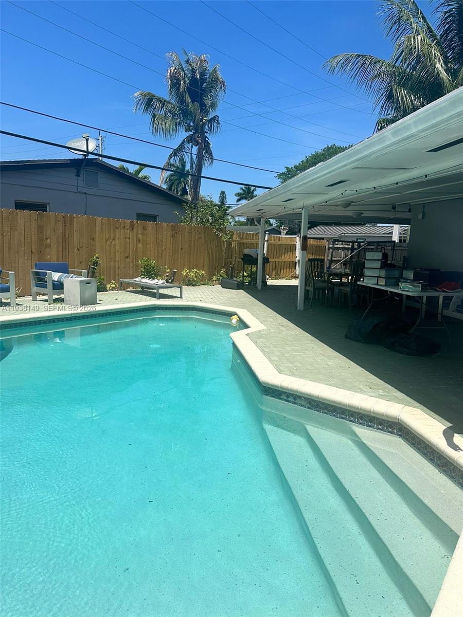 PLAYLAND ISLES - Residential