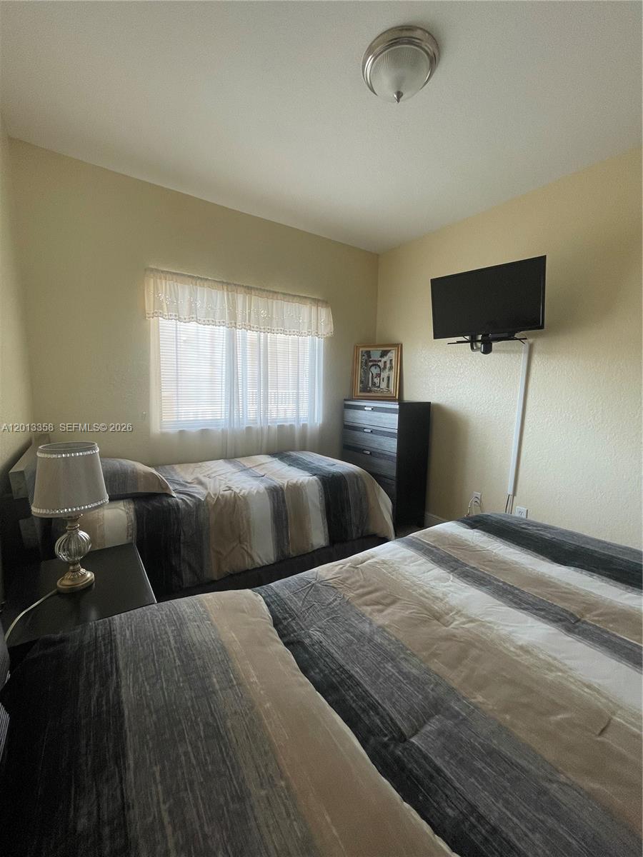 CAPTIVA CONDO D - Residential Lease