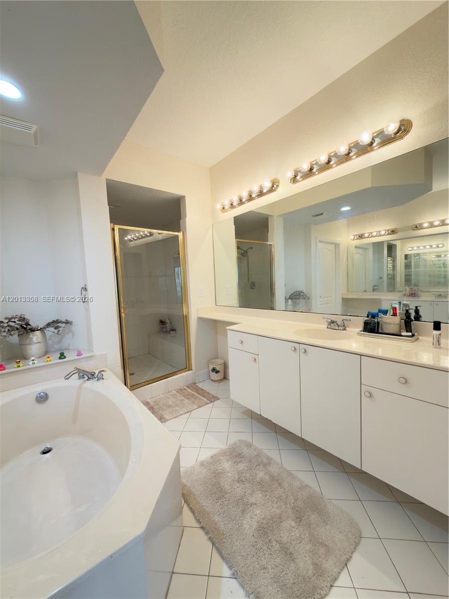 CAPTIVA CONDO D - Residential Lease