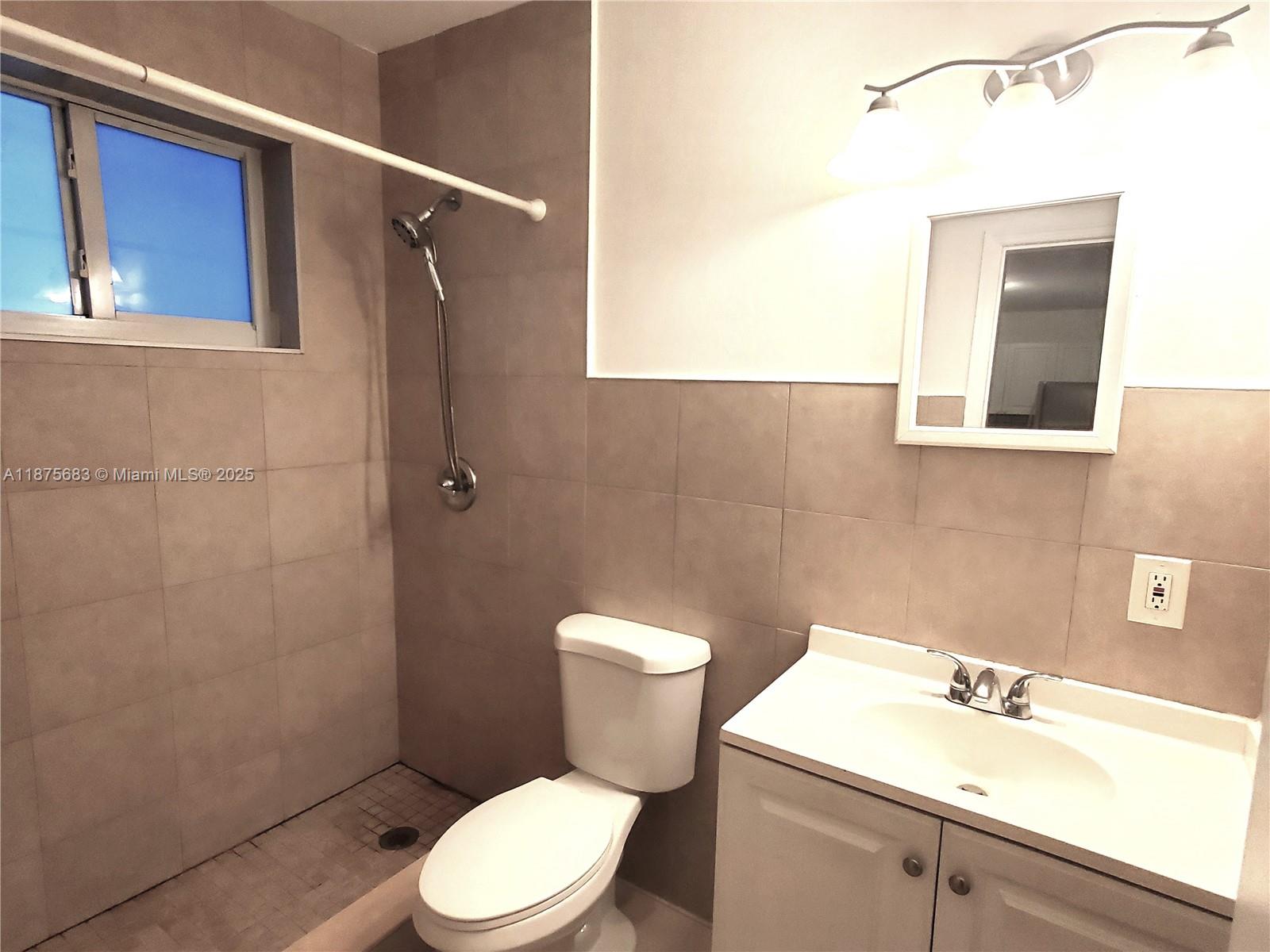 DALTON MANOR - Residential Lease