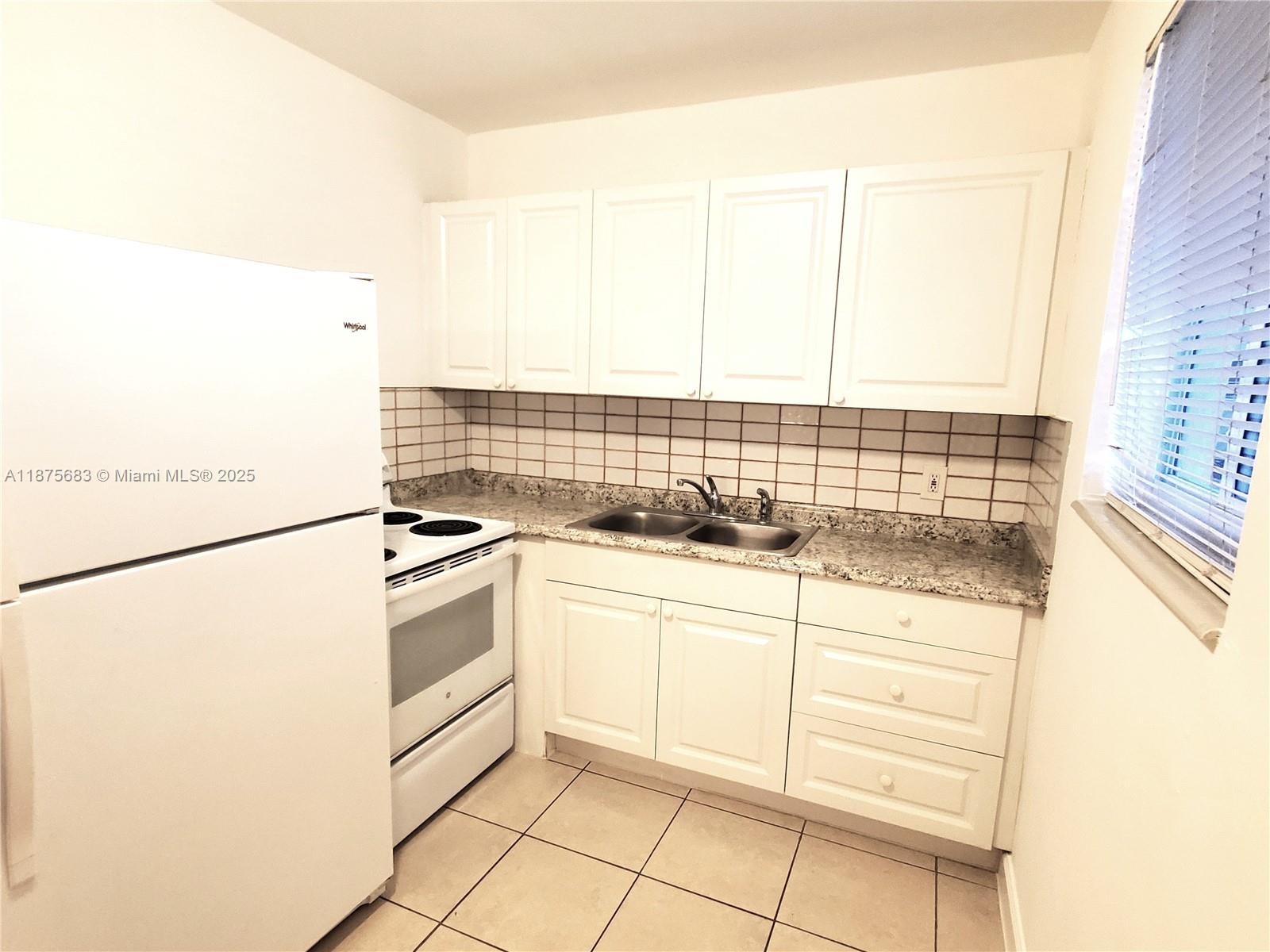 DALTON MANOR - Residential Lease