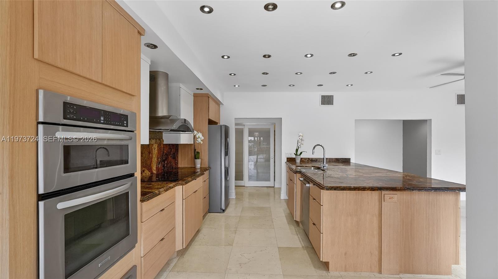 EASTERN SHORES 1ST ADDN - Residential