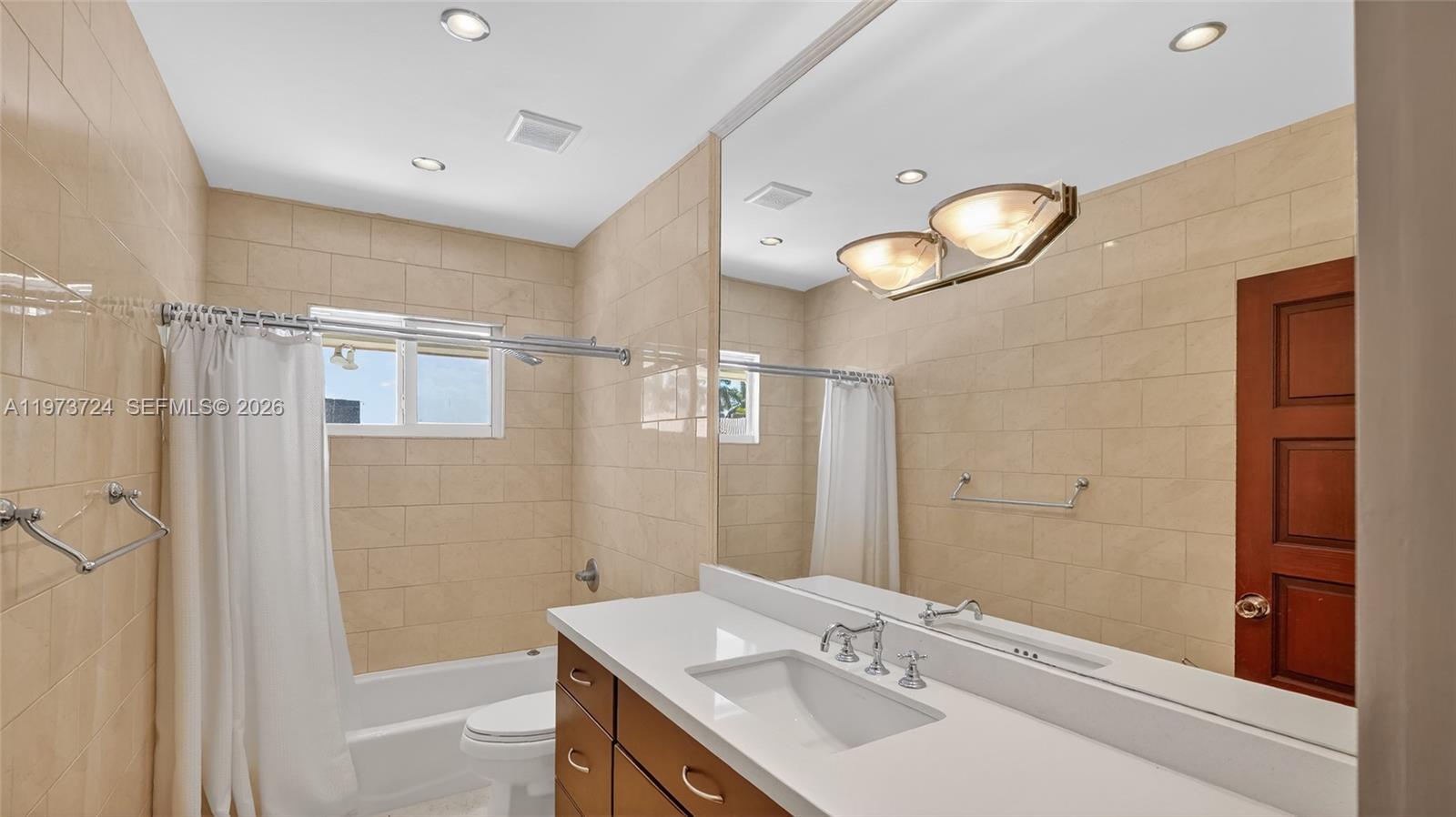 EASTERN SHORES 1ST ADDN - Residential