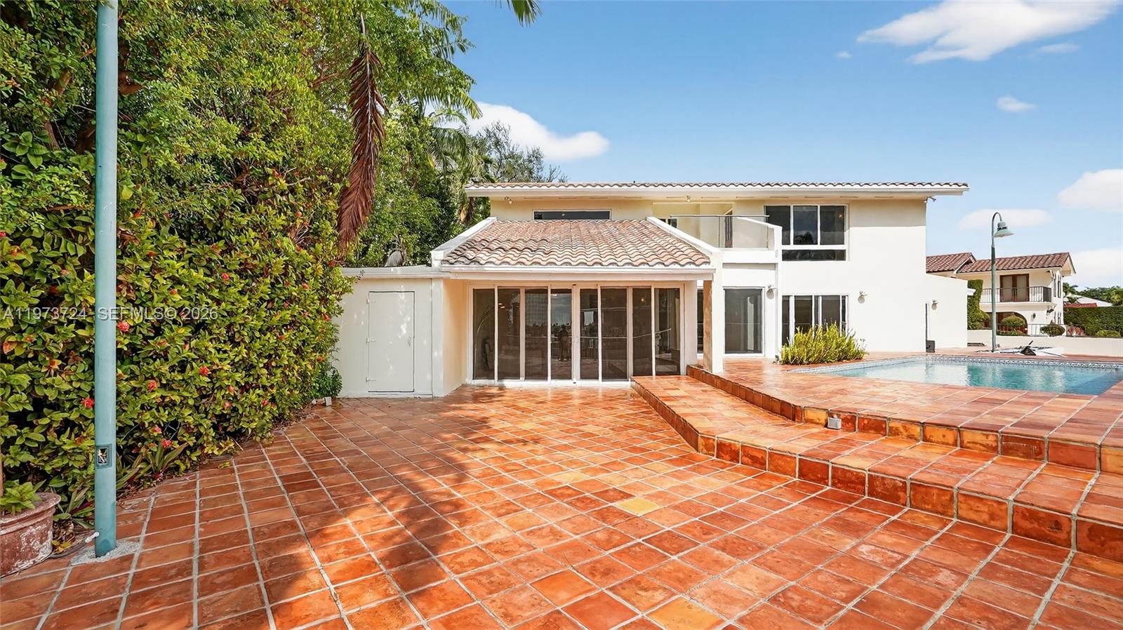 EASTERN SHORES 1ST ADDN - Residential