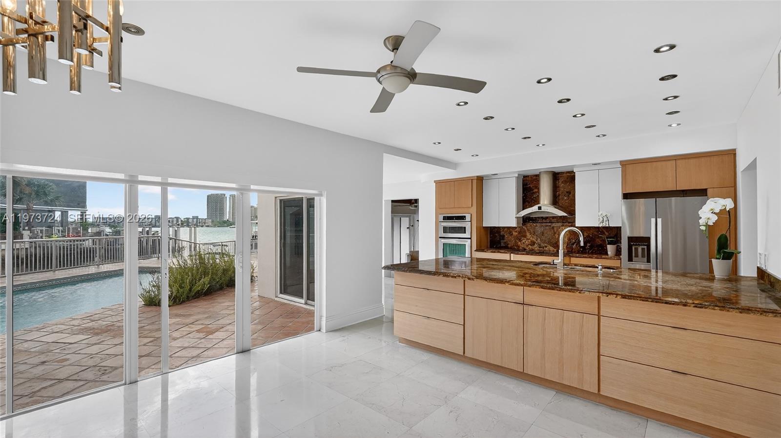 EASTERN SHORES 1ST ADDN - Residential