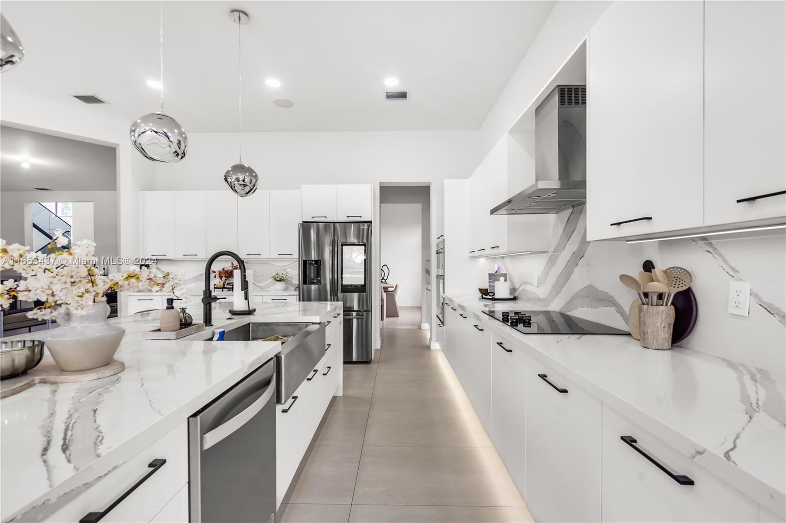CIRCLE S ESTATES - Residential