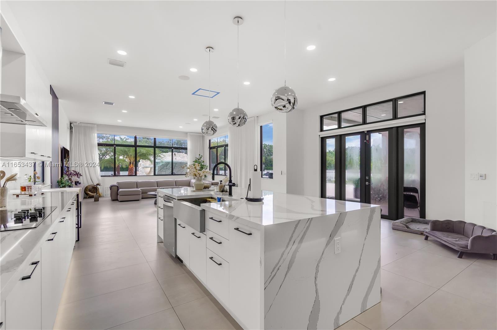 CIRCLE S ESTATES - Residential