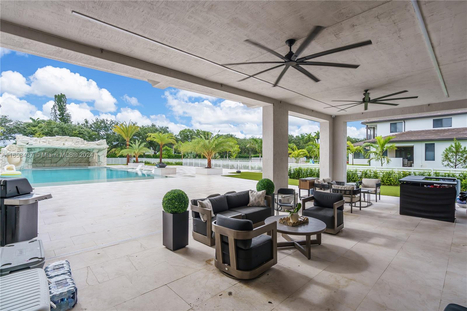 CIRCLE S ESTATES - Residential