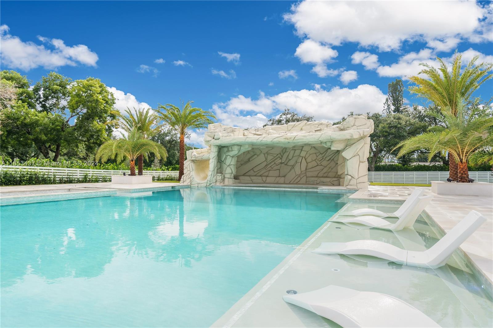 CIRCLE S ESTATES - Residential