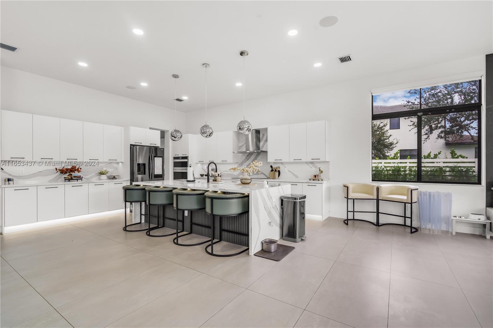 CIRCLE S ESTATES - Residential