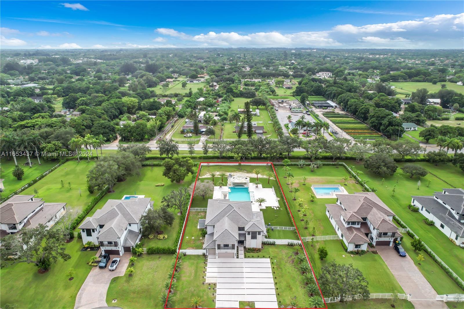CIRCLE S ESTATES - Residential